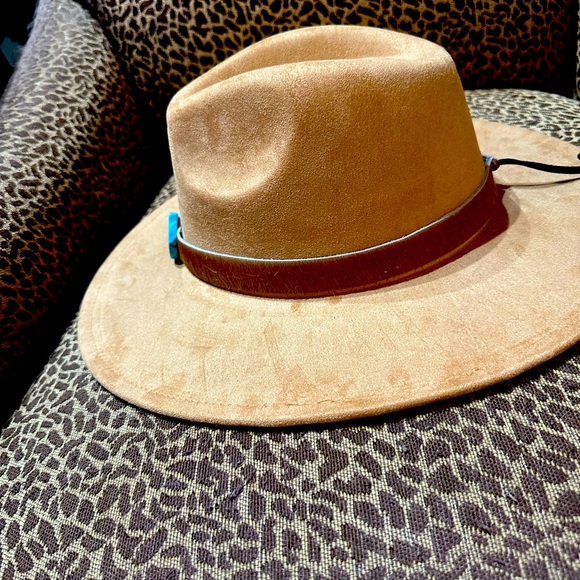 Tan suede cowboy hat with cowhide band with turquoise, adjustable size. - Picture 3 of 4